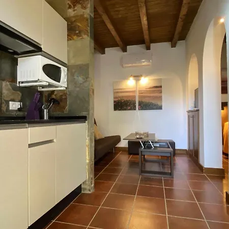 Estudio Pareja Con Jardincito Privado Barbaco Apartment *