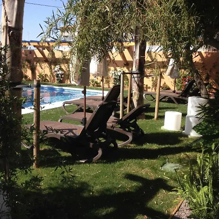 Estudio Pareja Con Jardincito Privado Barbaco Cadiz
