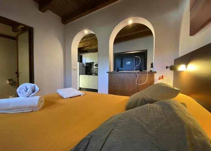 Estudio 11 Ragel Costa كاديز